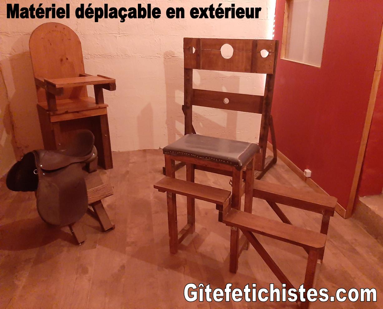 Matériel BDSM déplaçable en extérieur Matériel BDSM déplaçable en extérieur