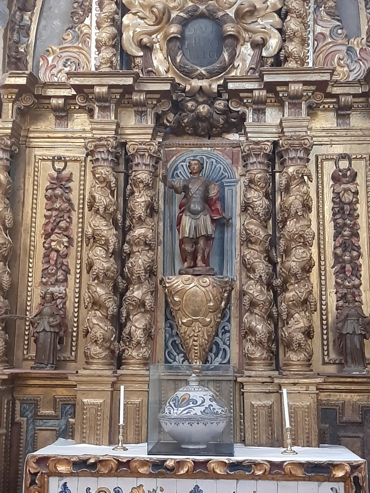 Intérieur de l'église de Muel