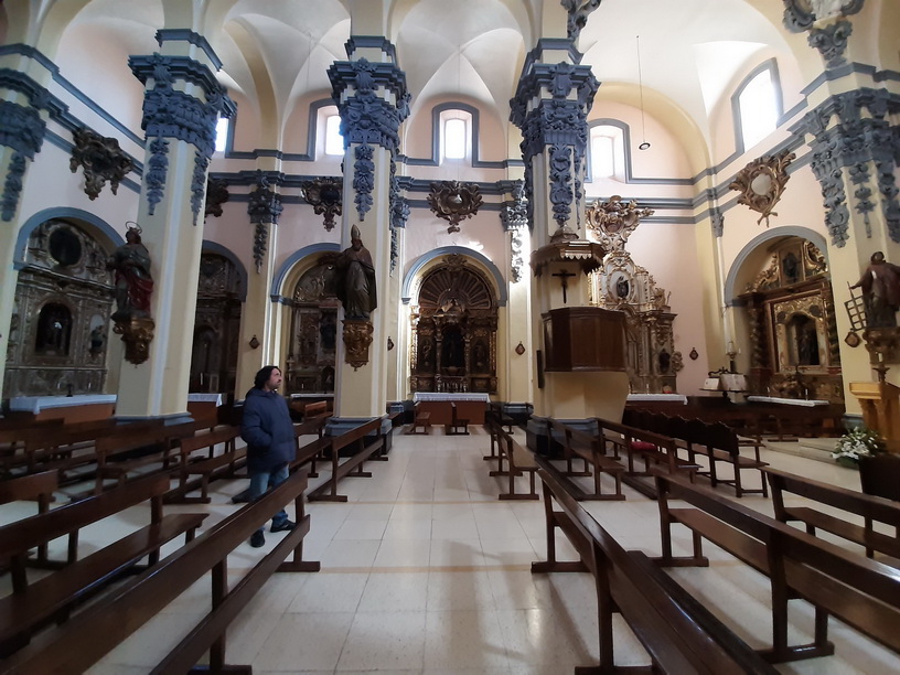 Intérieur de l'église de Muel